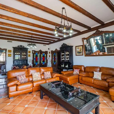 منزل ريفي Tu Rural Cortijo Campesinos 4 Piscina Privada *